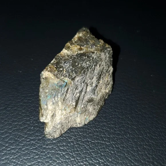 Raw Labradorite - Picture 6 of 6